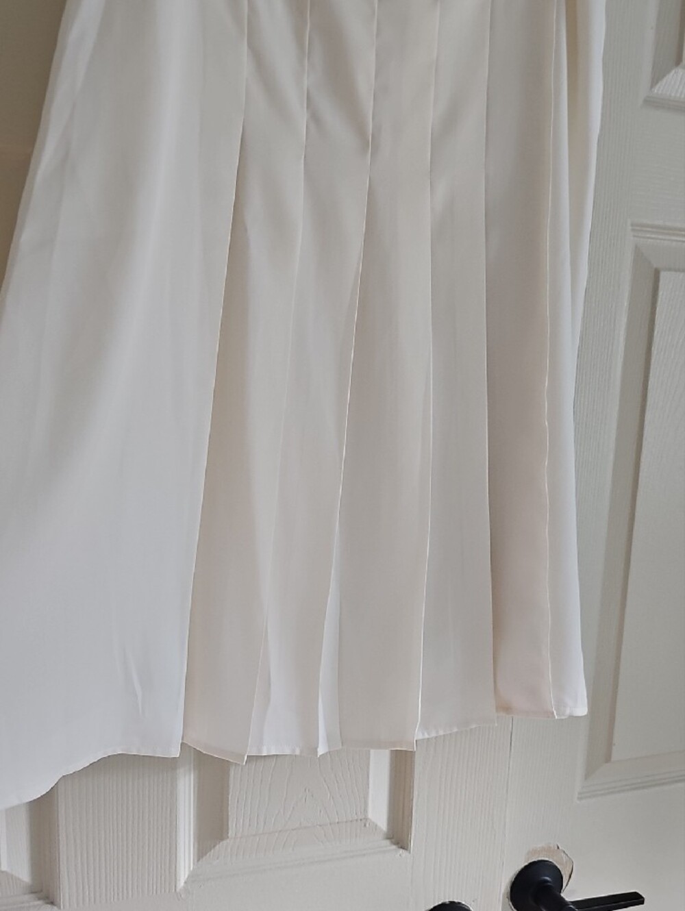 Banana Republic Cream Wrap Pleated Midi Skirt with Button Closure - Picture 3 of 11